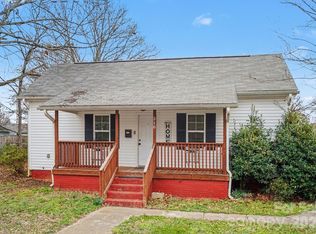 318 E Pressley Ave, Mooresville, NC 28115