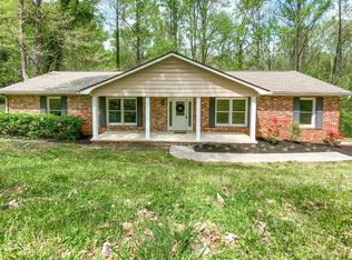 166 Newport Dr, Oak Ridge, TN 37830