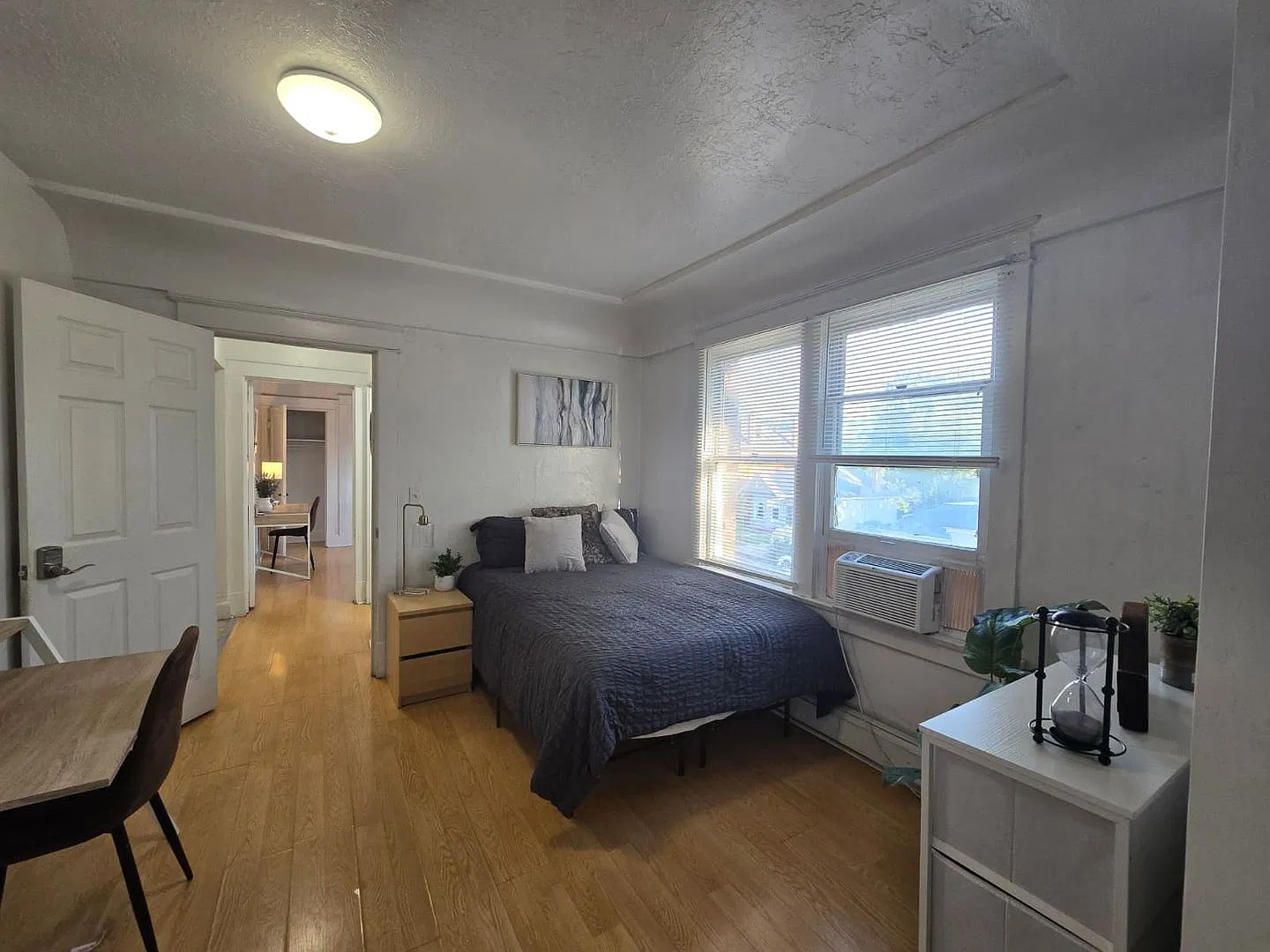 Avenue Commons LLC — Photo 2