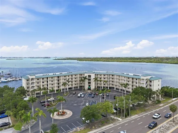 8800 Bay Pines Blvd APT 216, Saint Petersburg, FL 33709