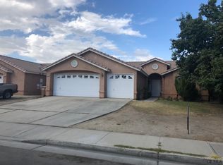 2912 Flint Hills Dr, Bakersfield, CA 93313