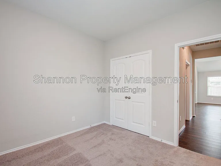 9547 Summer River Dr — Photo 12