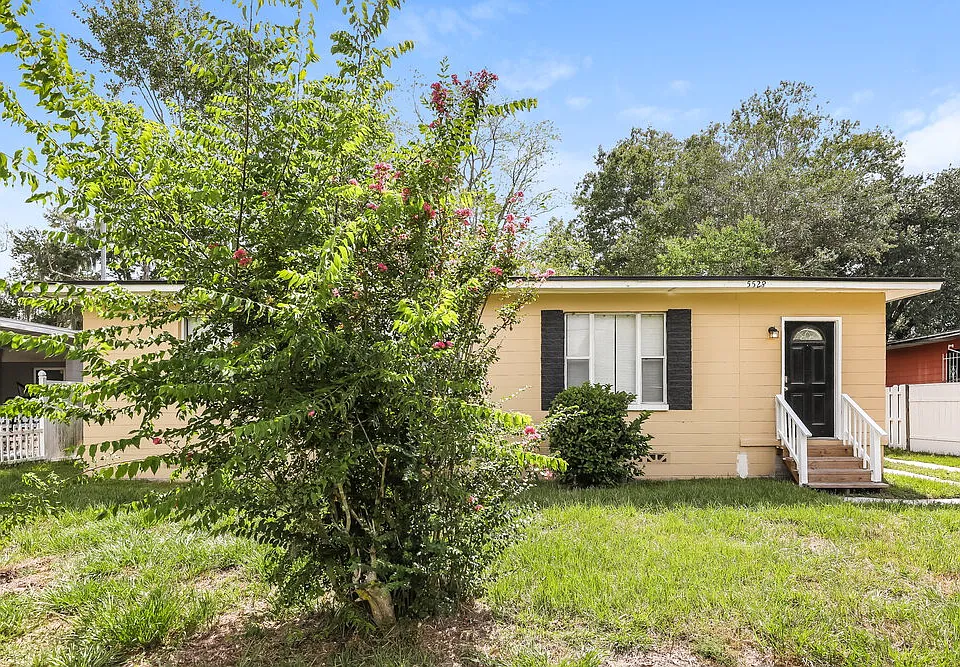 5528 Vernon Rd
