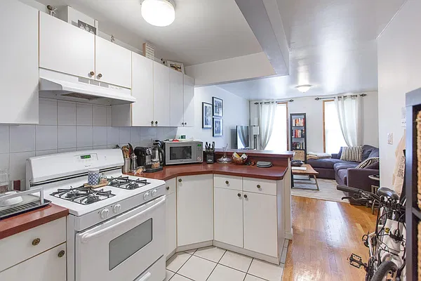 Rented by Voro NYC | media 2
