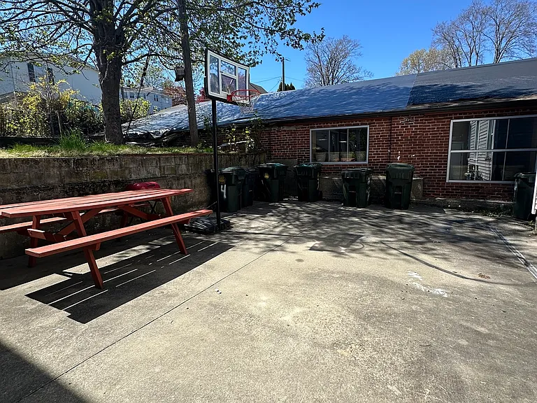 42 Jefferson Ave — Photo 13