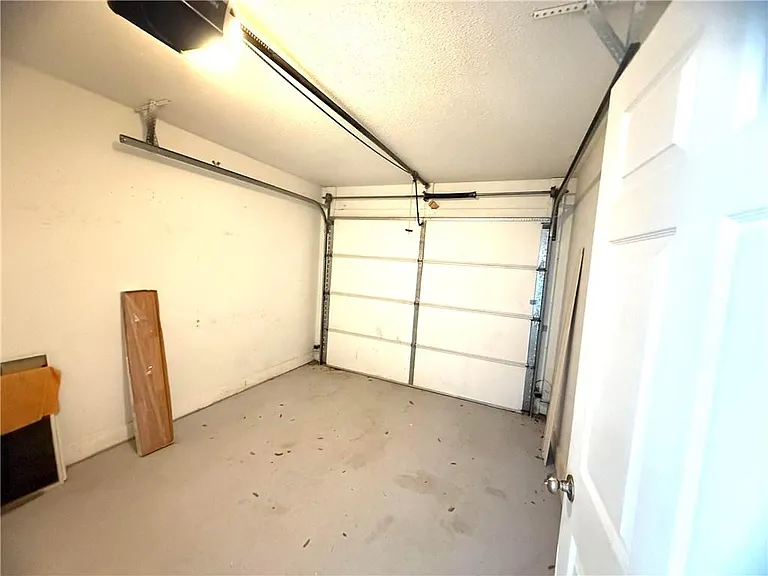 106 Northchase Ct — Photo 16