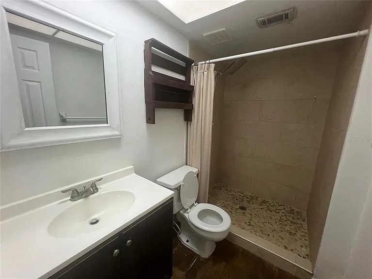 8250 Lombra Ave — Photo 19