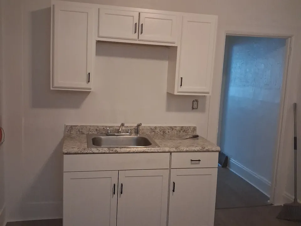 2292 Bedford Ave #1