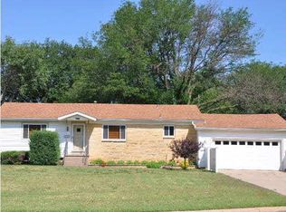 2005 Robbins St, Augusta, KS 67010