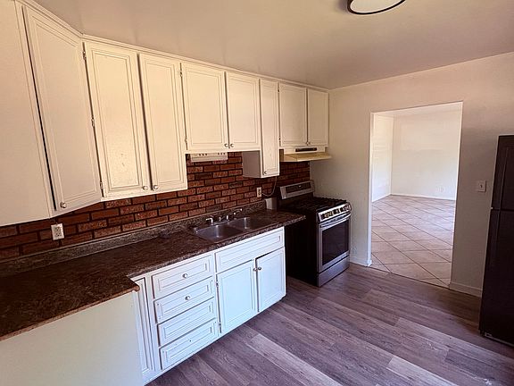 2nd image of 3906 W Virden Dr