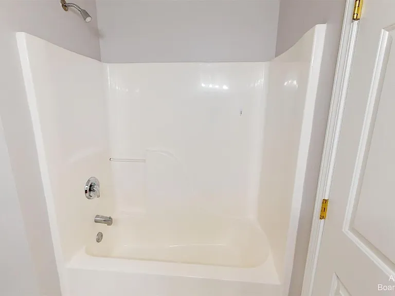 2666 S Knightsbridge Cir — Photo 11