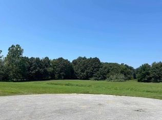 6617 Flyway Cir, Carbondale, IL 62902