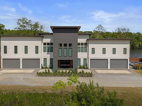 984 Marina Blvd, Mandeville, LA 70471