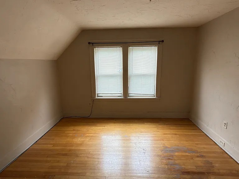 328 Brooks St #1 — Photo 10
