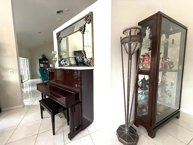 9392 Cascade Ct — Photo 17