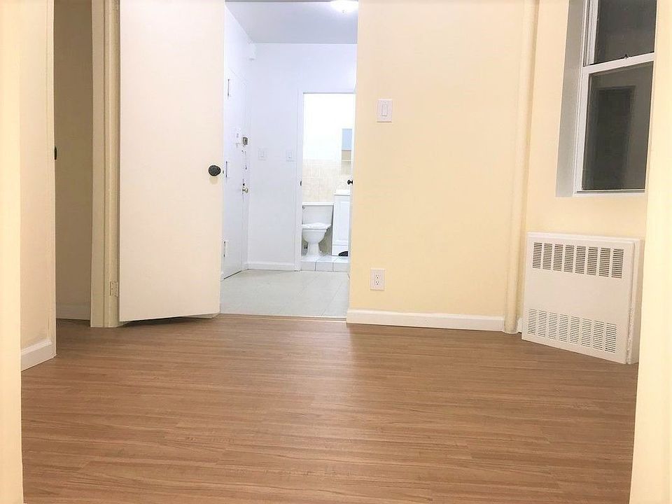 2nd image of 316 E 62nd St #3REE