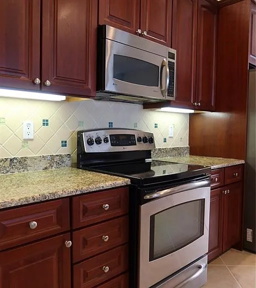 7168 Lemuria Cir #1701 — Photo 10