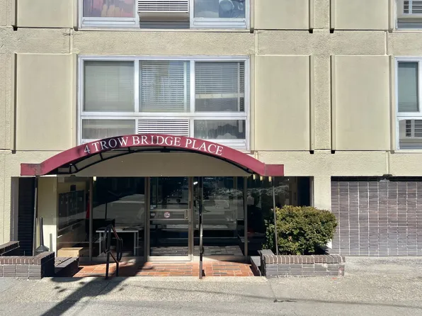 4 Trowbridge Pl APT 3C, Cambridge, MA 02138