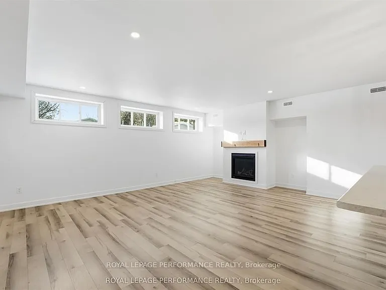 31A Marcel St — Photo 15