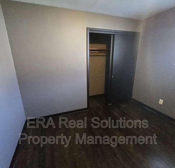 375 S Burgess Ave — Photo 10