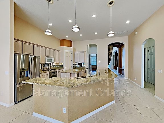 5th image of 2470 The Oaks Blvd