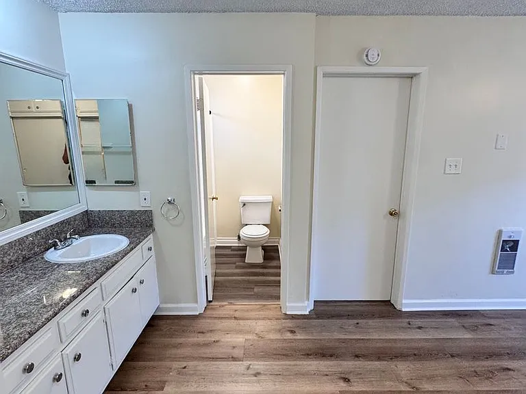 3781 Green Ave #2 — Photo 20