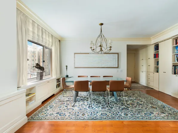 30 East 65th Street image 2 of 10