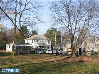 2nd image of 222 N Middletown Rd