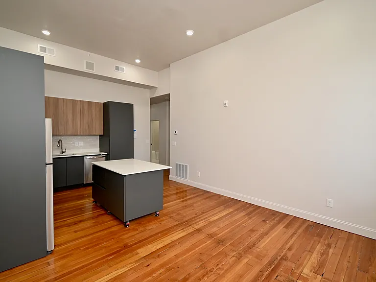 4 W 4th St #3A — Photo 2