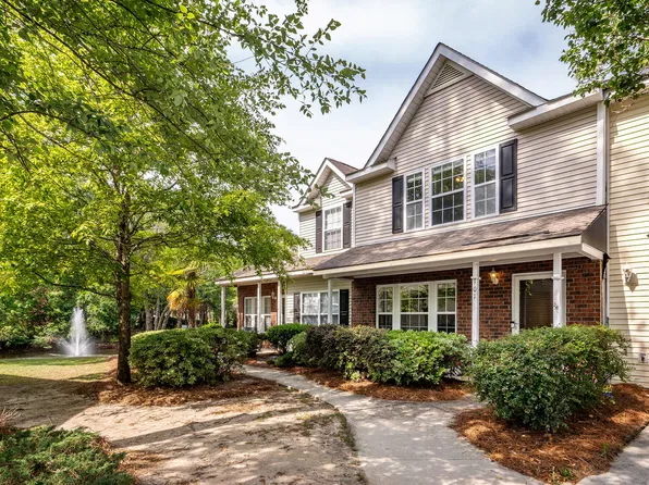 901 Elm Hall Cir, Summerville, SC 29483