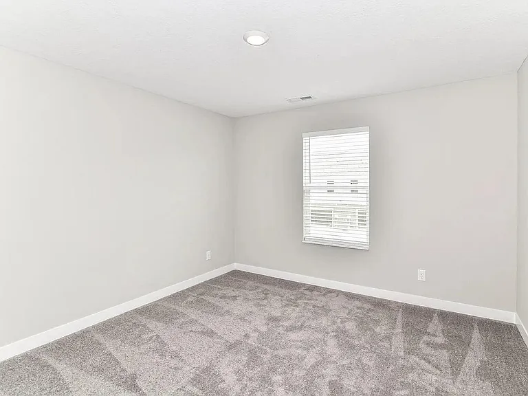 1936 Rowena Ln — Photo 26