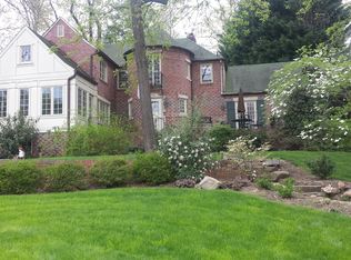 1020 26th St S, Arlington, VA 22202