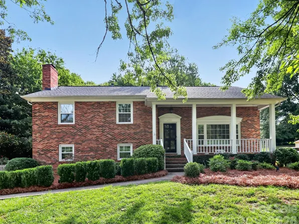 6725 Windyrush Rd, Charlotte, NC 28226