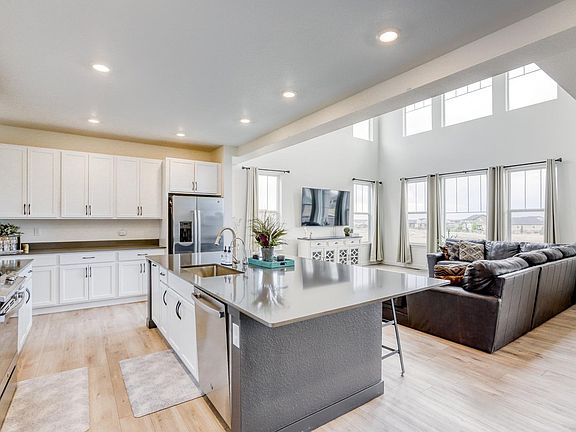 3rd image of 4960 Preserve Pl
