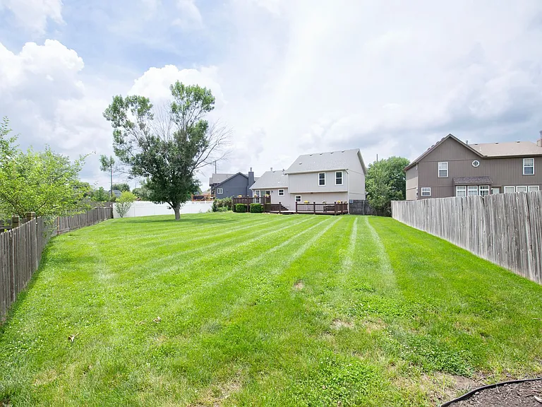 16131 S Matt Ct — Photo 39