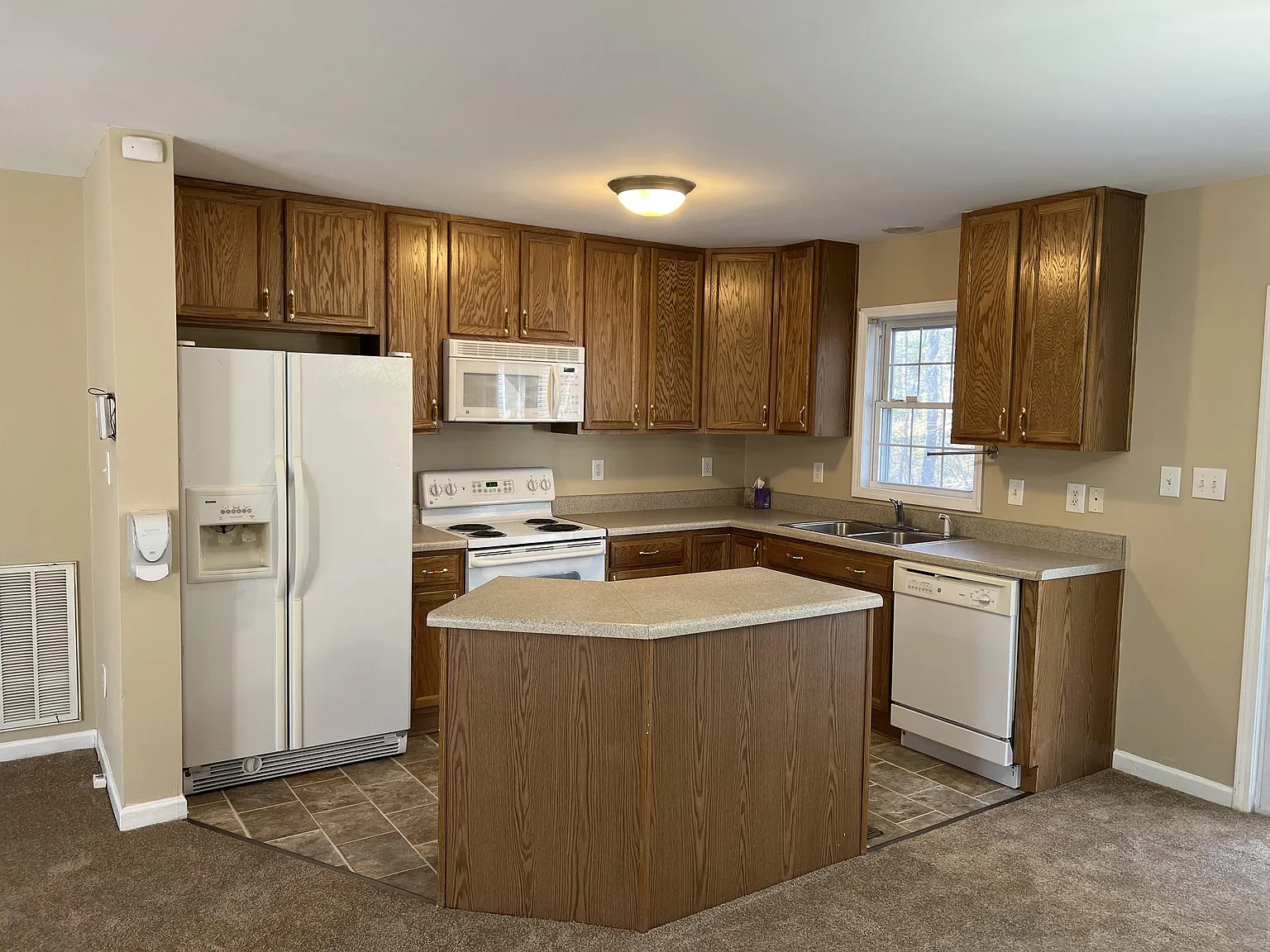 21 Fort King - 1 — Photo 2