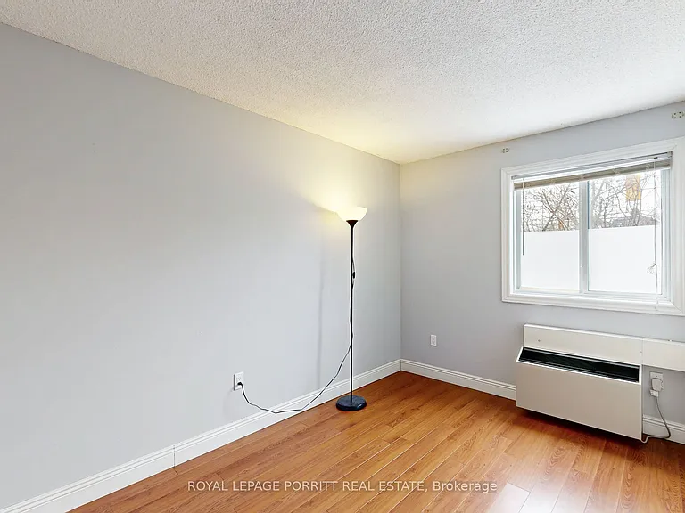 3835 Lake Shore Blvd W #104 — Photo 31