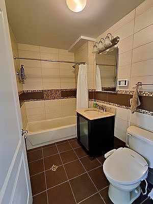 4th image of 40-40 75th St #7E