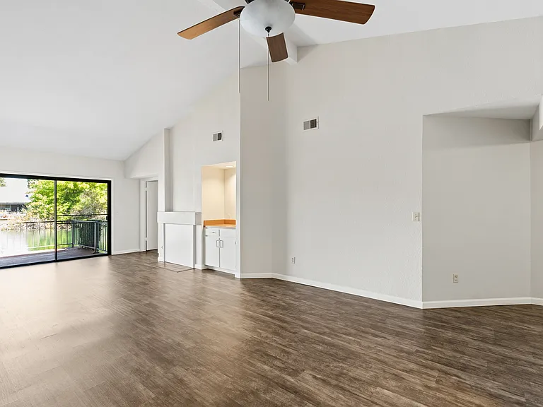 2249 Piccardo Cir — Photo 13