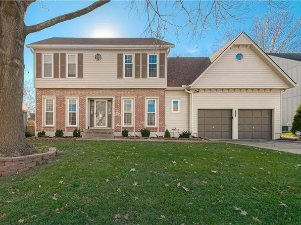 6221 W 121st St, Overland Park, KS 66209