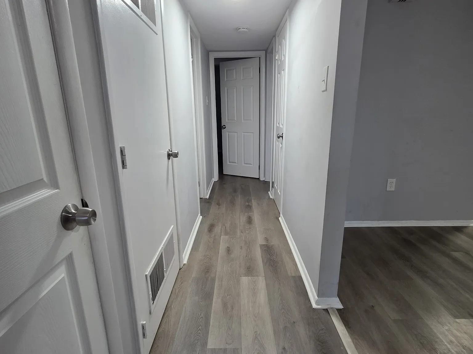 122 Chelsea Circle - 1 — Photo 1