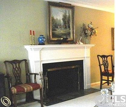 4 1711 N Ox LR fireplace.jpg