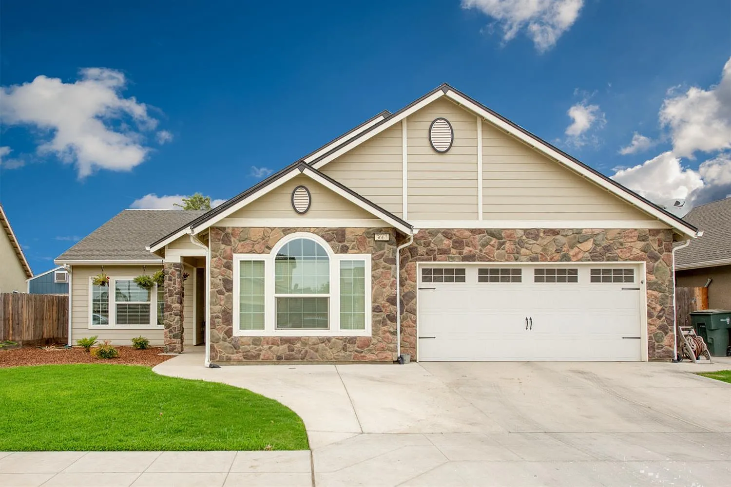 3667 N Shelly Ave photo 1