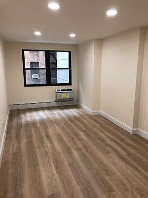 Rented by Urban Real Estate Property Group Inc | media 13