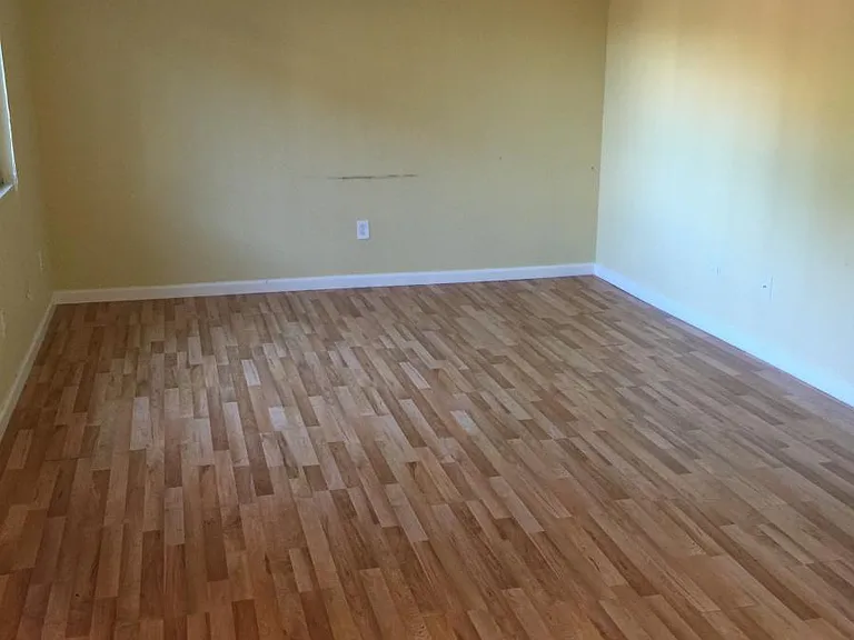 2743 B St #14 — Photo 31