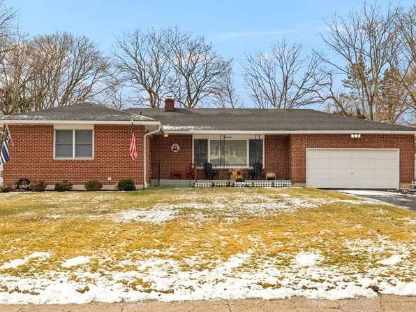 17 Stoothoff Road, East Northport, NY 11731