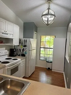 2 bed, 1008 sqft, $1,800 — Photo 4
