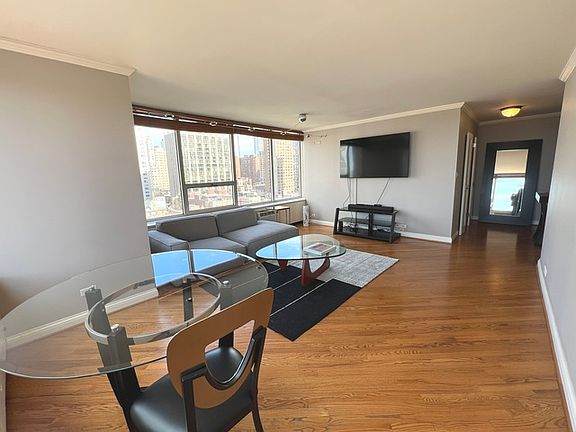 2nd image of 70 W Burton Pl APT 1203