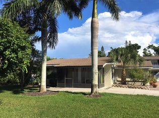1648 Redwood St, Sarasota, FL 34231