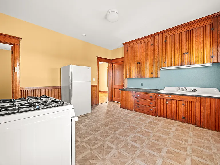 110 Whittenton St #3 — Photo 6